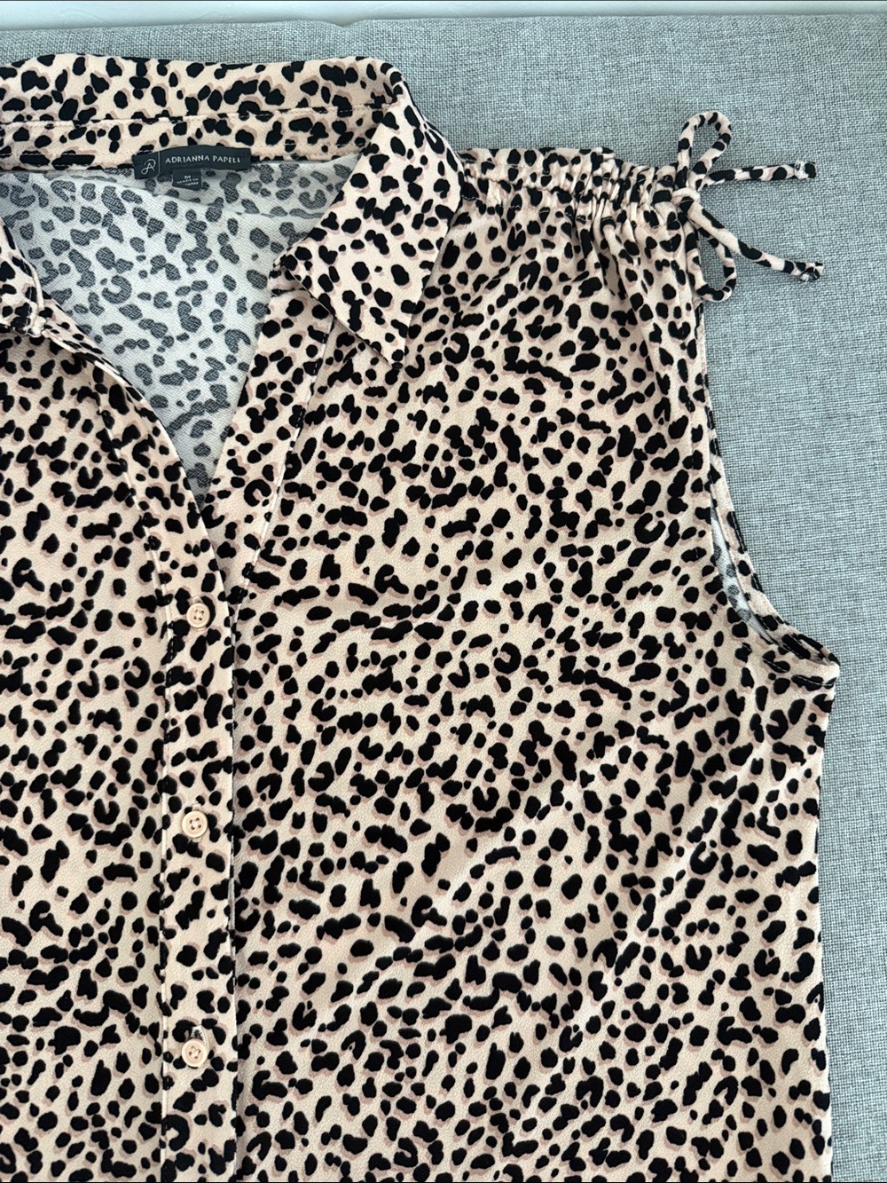 Adrianna Papell Beige and Black Leopard Print Sleeveless Button-Down Top - Picture 4 of 12